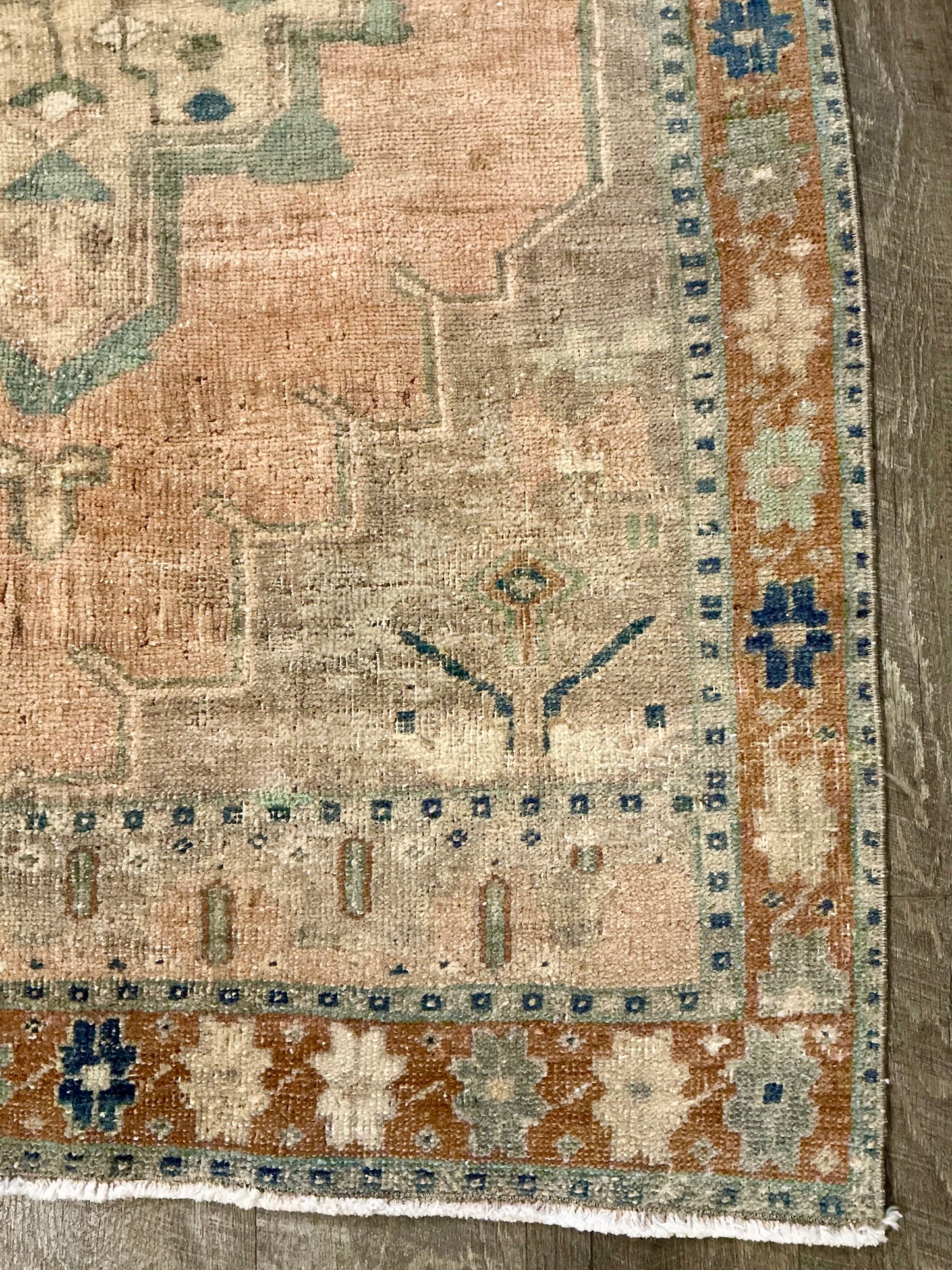 Vintage Rug 5' 6" L x 3' 3" W