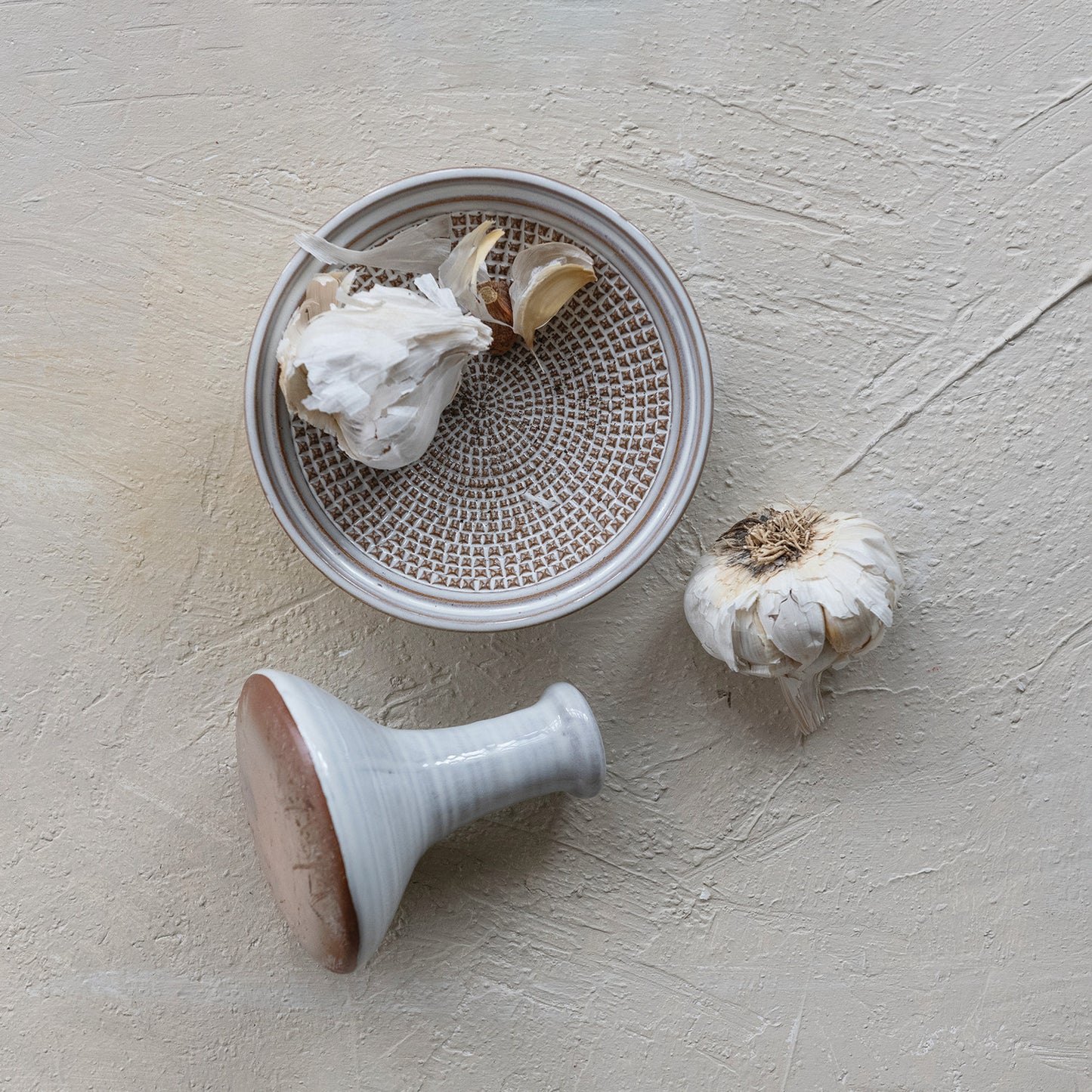 Mortar & Pestle Round Stoneware White