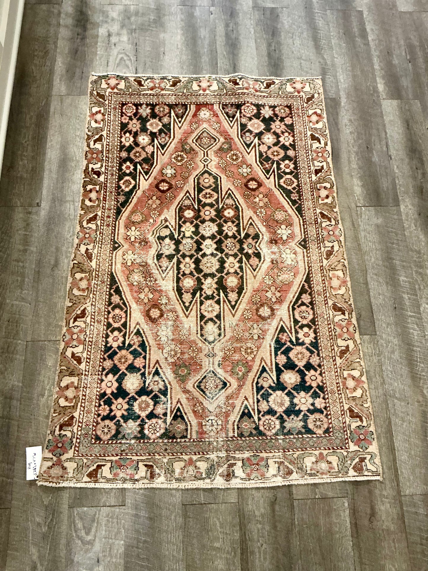 Vintage Rug 3' 2.5" L x 4' 7" W