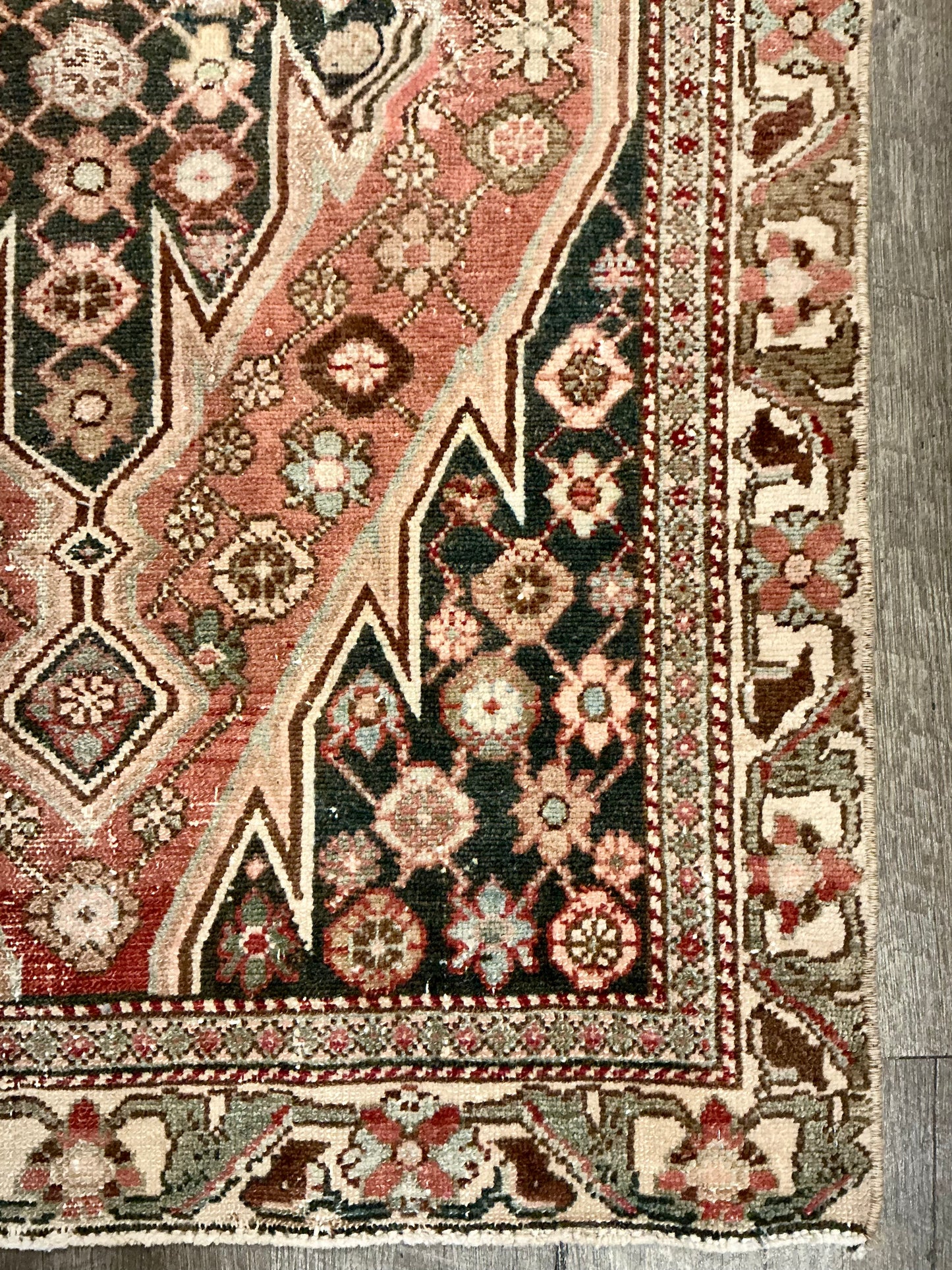 Vintage Rug 3' 2.5" L x 4' 7" W