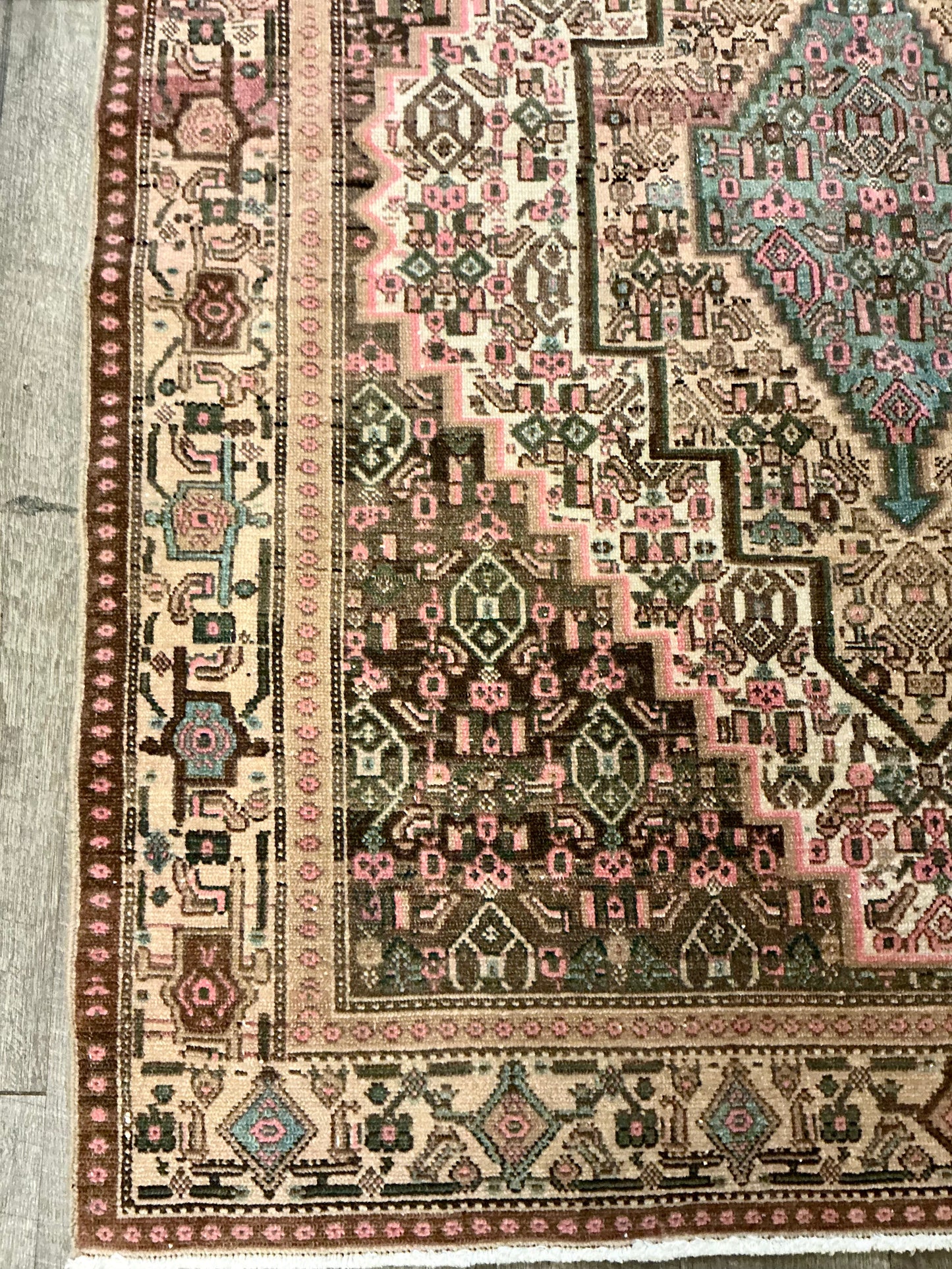 Vintage Rug 5' 5" L x 4' 6" W