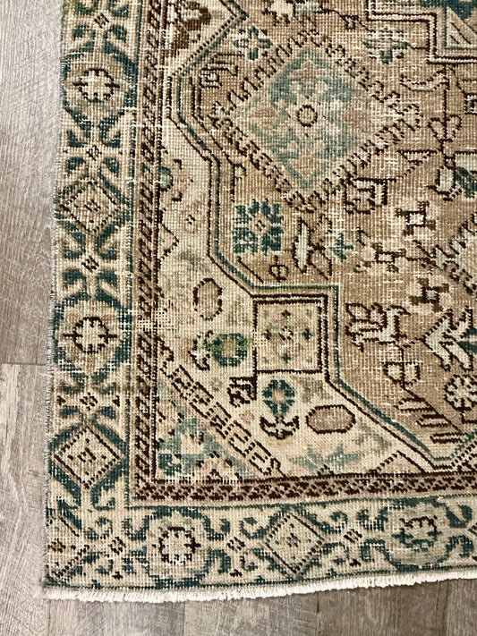 Persian Vintage Rug 5' 7" L x 3' 8.25" W