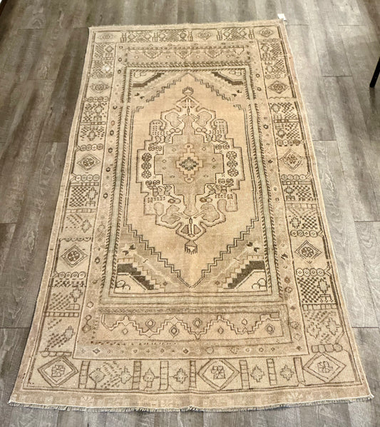 Vintage Rug 6' 10" L x 3' 7" W