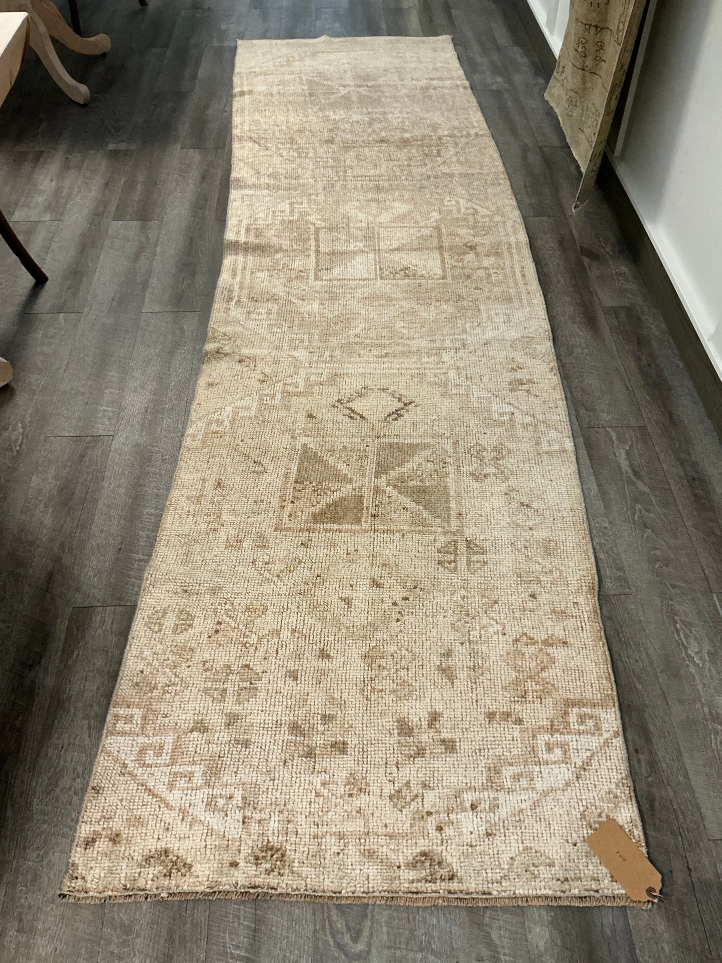 Persian Runner 11'Lx2'11"W