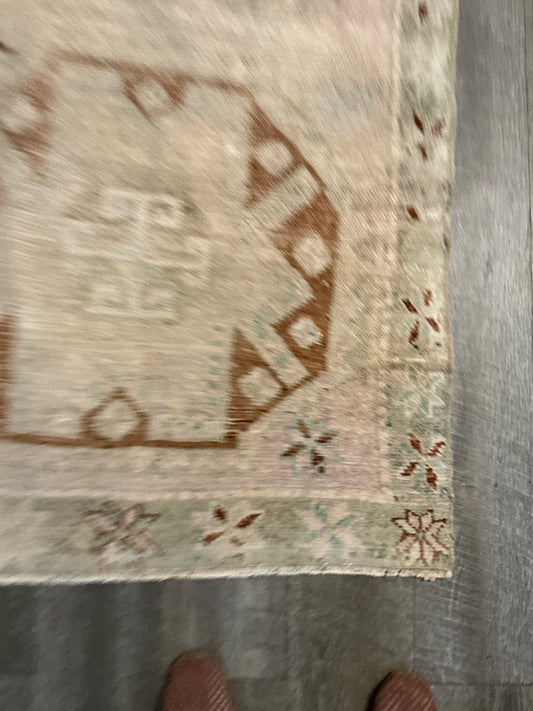 Vintage Runner - 8'1"L x 2'8"W